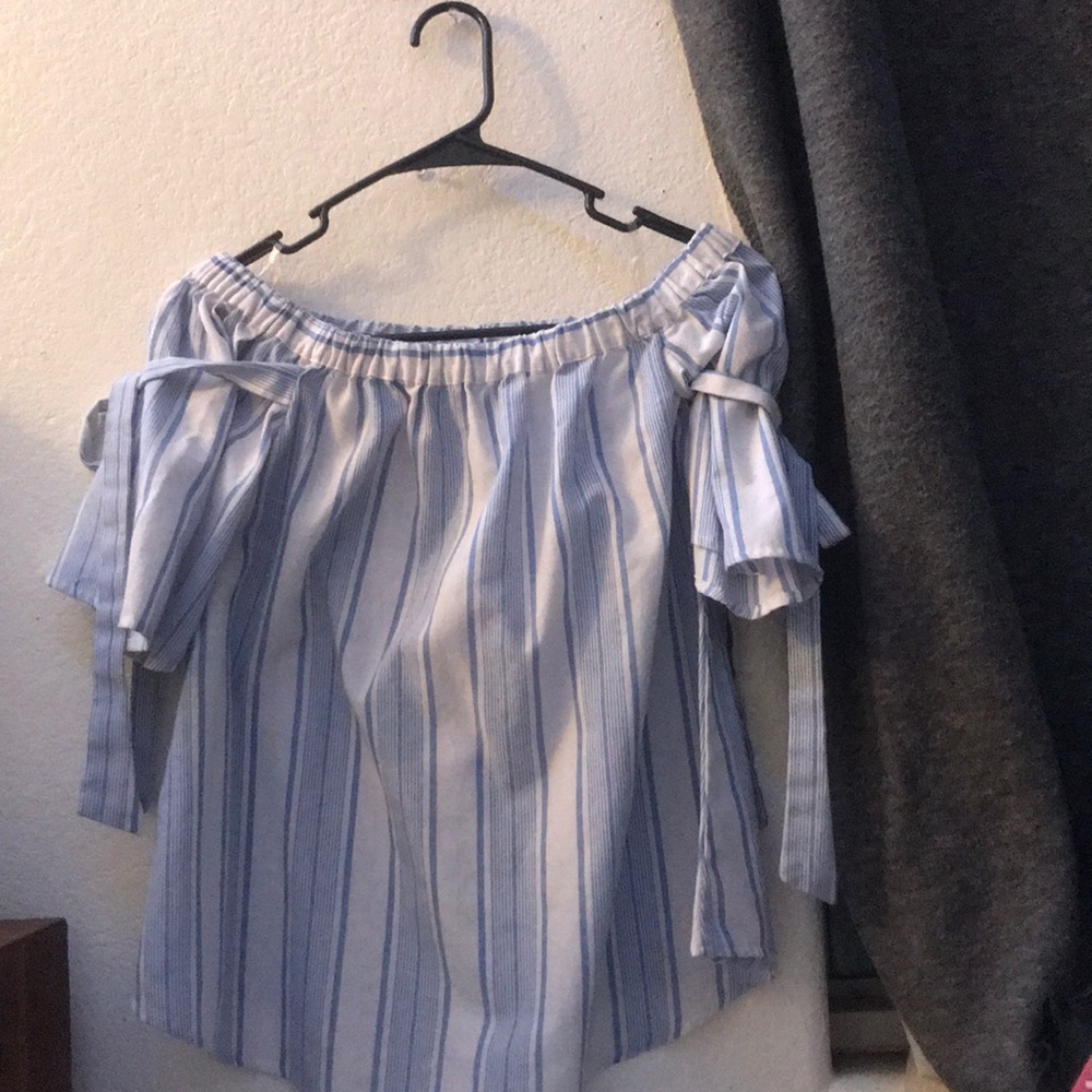 Off the shoulder light blue stripped shirt
